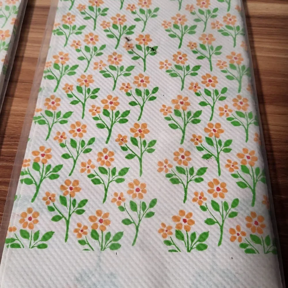 Lot‎ Of 2 VTG Daisy Table Cover Flower 70s 54x96 Americard American Greeting USA